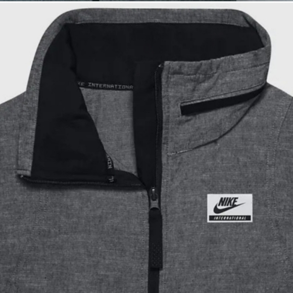 Nike women's S international jacket parka 831685-010 black gray hideaway hoodie - Picture 12 of 12